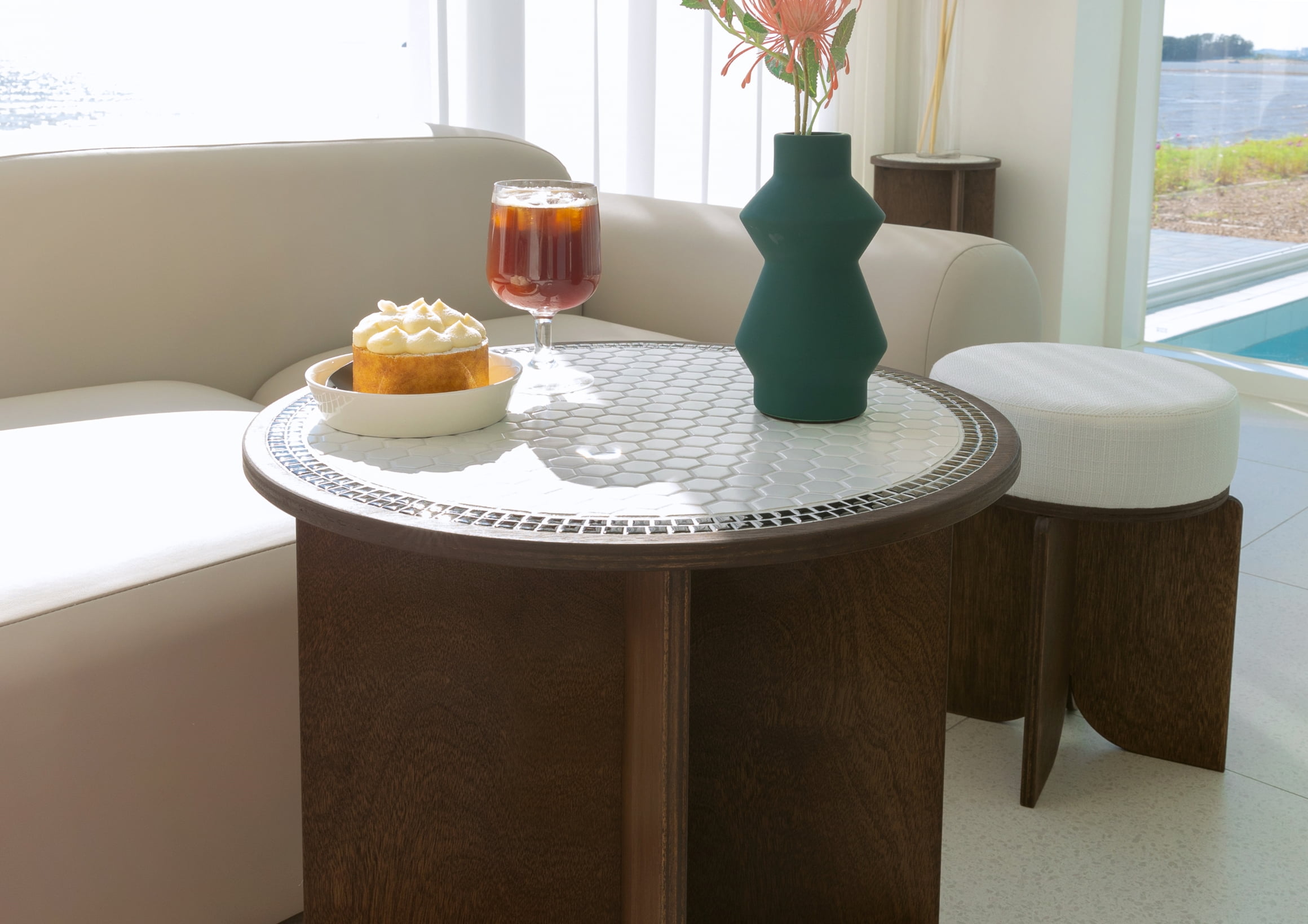 Round Tile Table